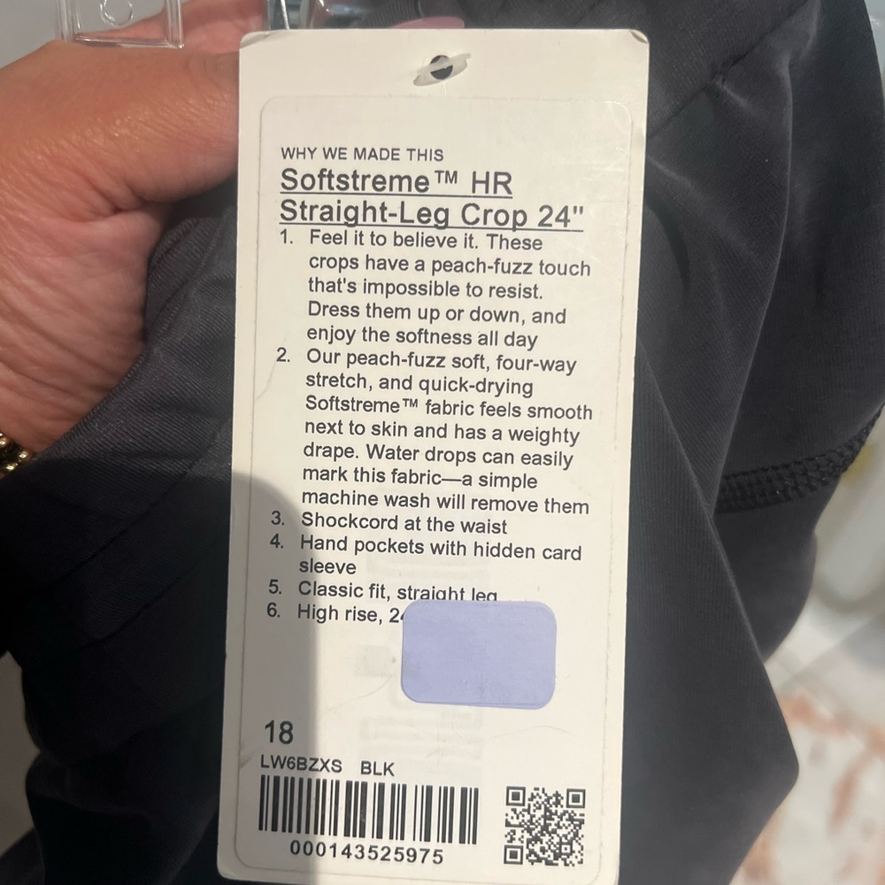 lululemon Softstreme ™ HR
Straight-Leg Crop 24 - Picture 9 of 9